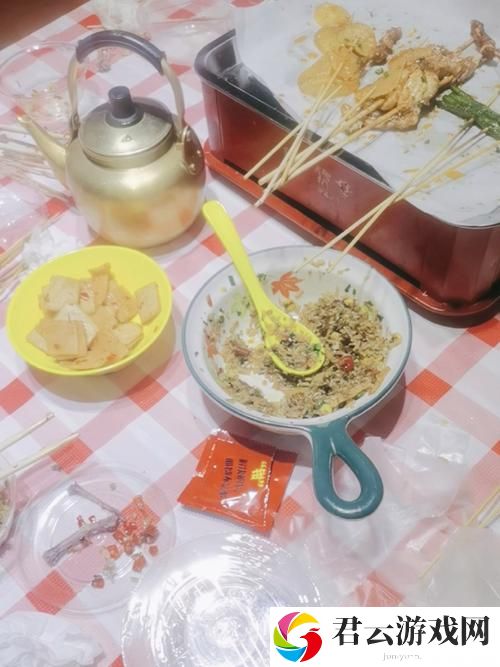 新解密“小烧货几天没扣都是水”的背后秘密