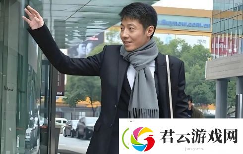 撒贝宁与王鸥现身福州
