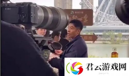 撒贝宁与王鸥现身福州