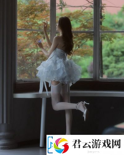 初次深交流韩剧迷人的：揭开情感与职场的交织，感受心灵的碰撞！