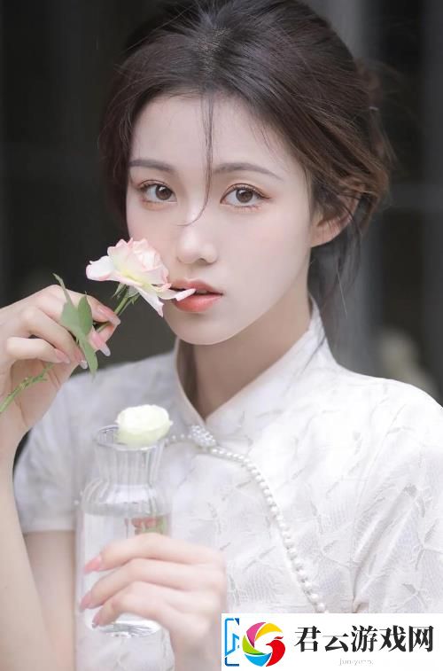 漂亮的妈妈中字开头9个字就暴露了，网友：一个既漂亮又自信的妈妈！