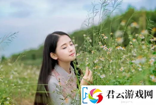 一面亲上边一面膜下边的应用：融合技术与人性化设计