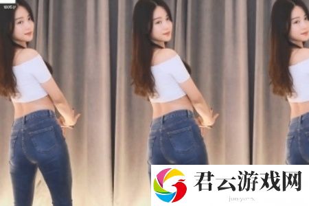 15㊙️少萝羞羞开腿白丝,受众：跑图又快又炫