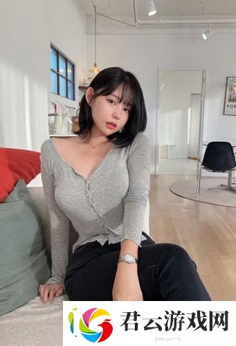 胸一面膜上边一面膜下边日本独特护肤术，网友：你一定不知道的护肤技巧！诺布攻略
