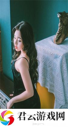 双胞胎共同享有一个女主：爱与冲突交织的故事