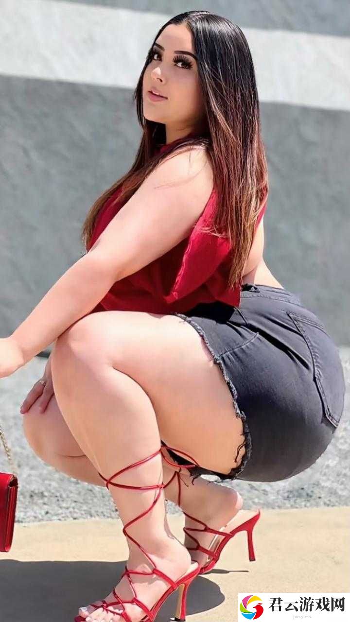 老太 BBwwBBww 高潮人与禽的特殊经历与感悟