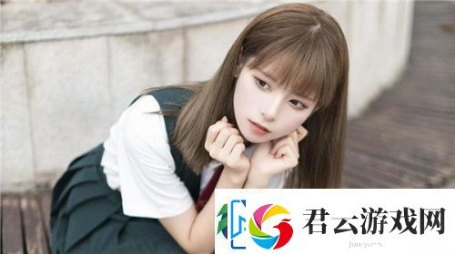 鲸鱼视频app直播下载站-水友高呼绝妙体验：丰富资源与创新功能的巧妙结合-便捷操作与多元娱乐的完美融合！
