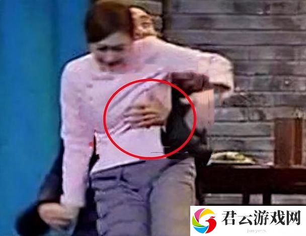 探秘友谊的深度：两男一女一个一个摸的日子