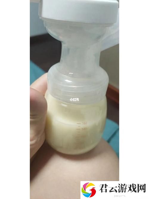 探索“一边下奶一吃敷视频53分钟”中的母婴之道