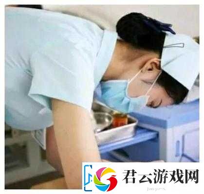 日本女护士裸体性交取精事件引发关注