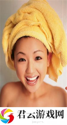 柳菁菁人体艺术摄影：探索人体与艺术之间的紧密关系