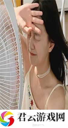 国精产品一二三区精华液：基础滋养，焕活肌肤生机