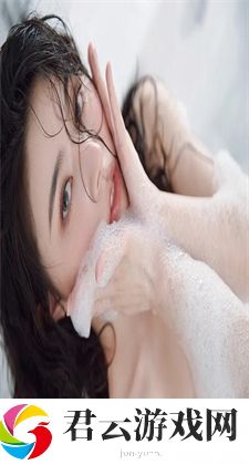 YSL万人千色T9：独特配方，打造极致妆效