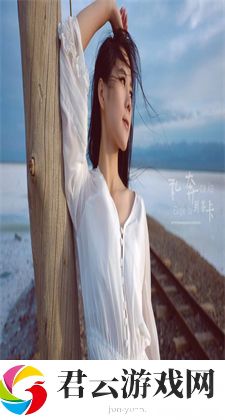 狂躁美女大BBBBBB糟蹋：看狂躁美女如何大肆糟蹋