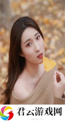 啊好累啊姐姐都流汗了：职场拼搏的汗水