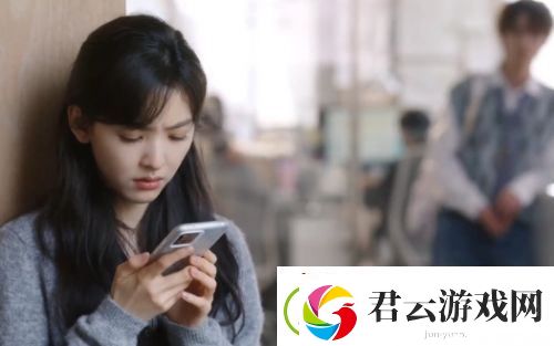 难哄温以凡假装梦游