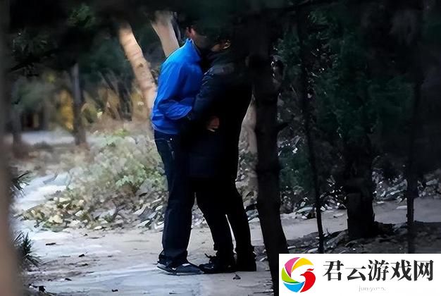 探寻“公园里的老年镖客视频人生”的魅力与智慧