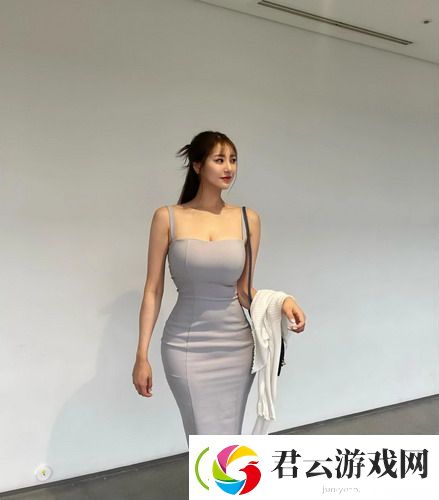 爱上继子的母亲免费版电视剧-情感纠葛引人深思-网友:情节真是跌宕起伏！