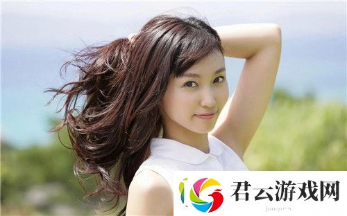 男人坤坤放在女生坤坤蘑菇视频：趣味与创意的独特体验诺布攻略
