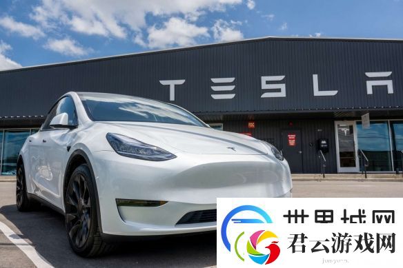 跌麻了！特斯拉股价暴跌15%